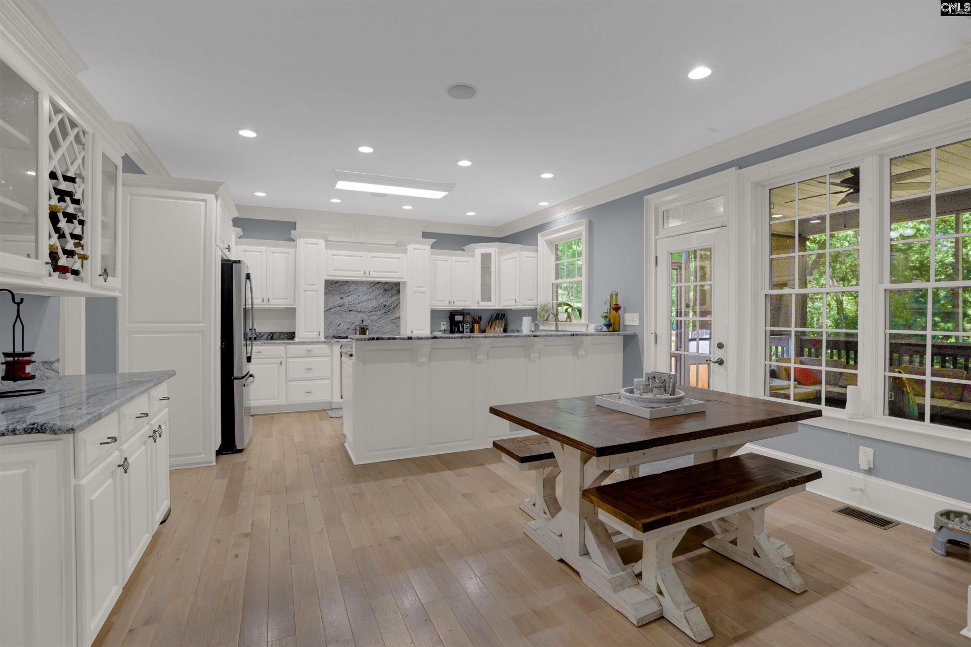 209 Inverness Court  Photo 16