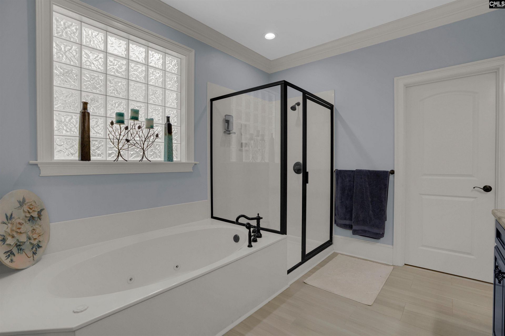 209 Inverness Court  Photo 28