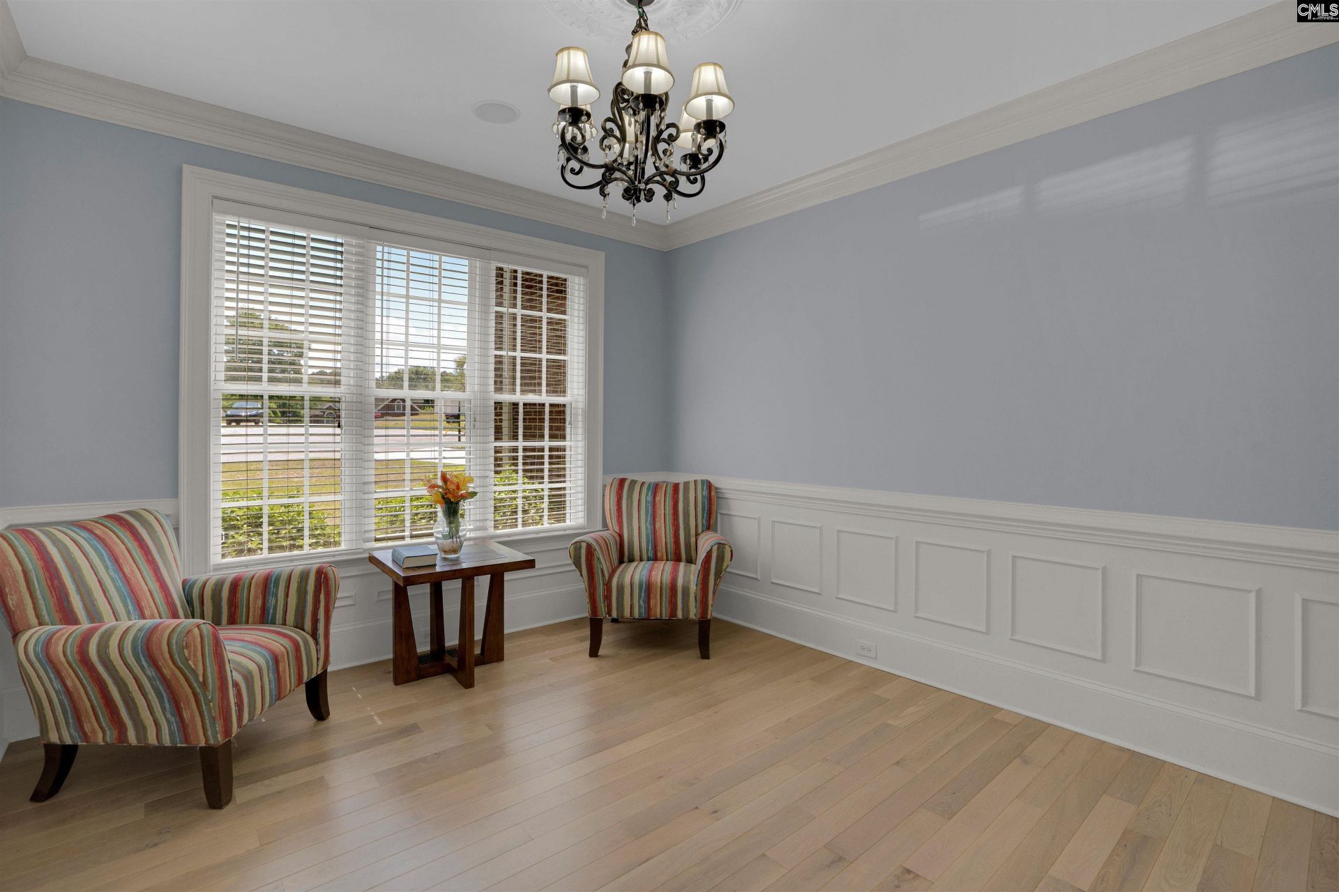 209 Inverness Court  Photo 9