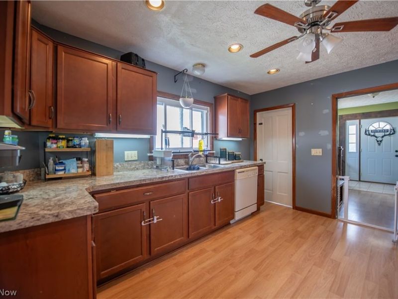 2605 Demington Avenue NW, Canton, OH 44708 Photo 14