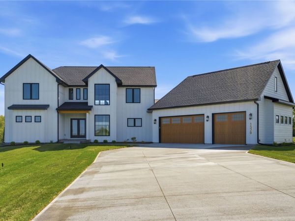 1570 Volmert Lane NE, Solon, IA 52333
