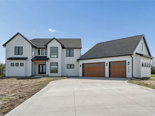 1570 Volmert Lane NE, Solon, IA 52333