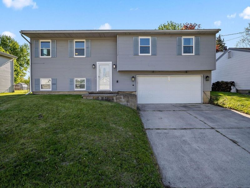 1006 Underwood South Drive, Marion, OH 43302 Photo 1