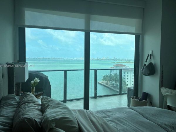 460 NE 28th St , Unit 902, Miami, FL 33137