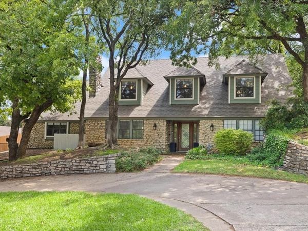 2123 Wilson Drive, Arlington, TX 76011