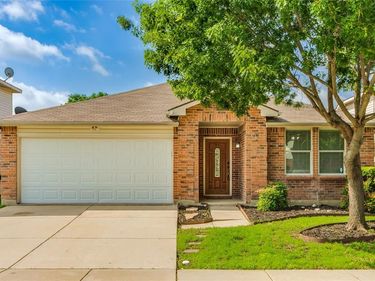 1720 Rialto Way, Fort Worth, TX 76247