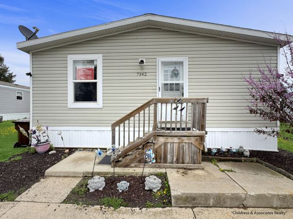 7342 Old Hickory Drive NE, Belmont, MI 49306