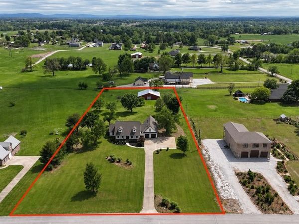 2607 Country Lane , Springdale, AR 72762