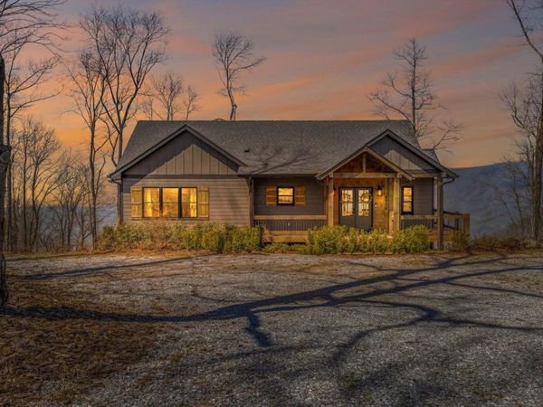 9359 Highway 52 , Chatsworth, GA 30705