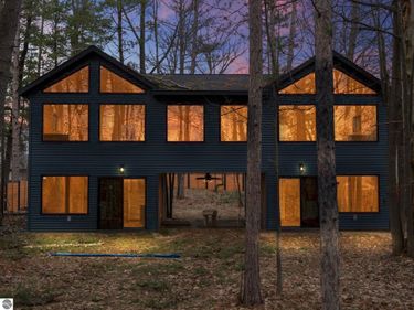 602 King Street S, Lake City, MI 49651