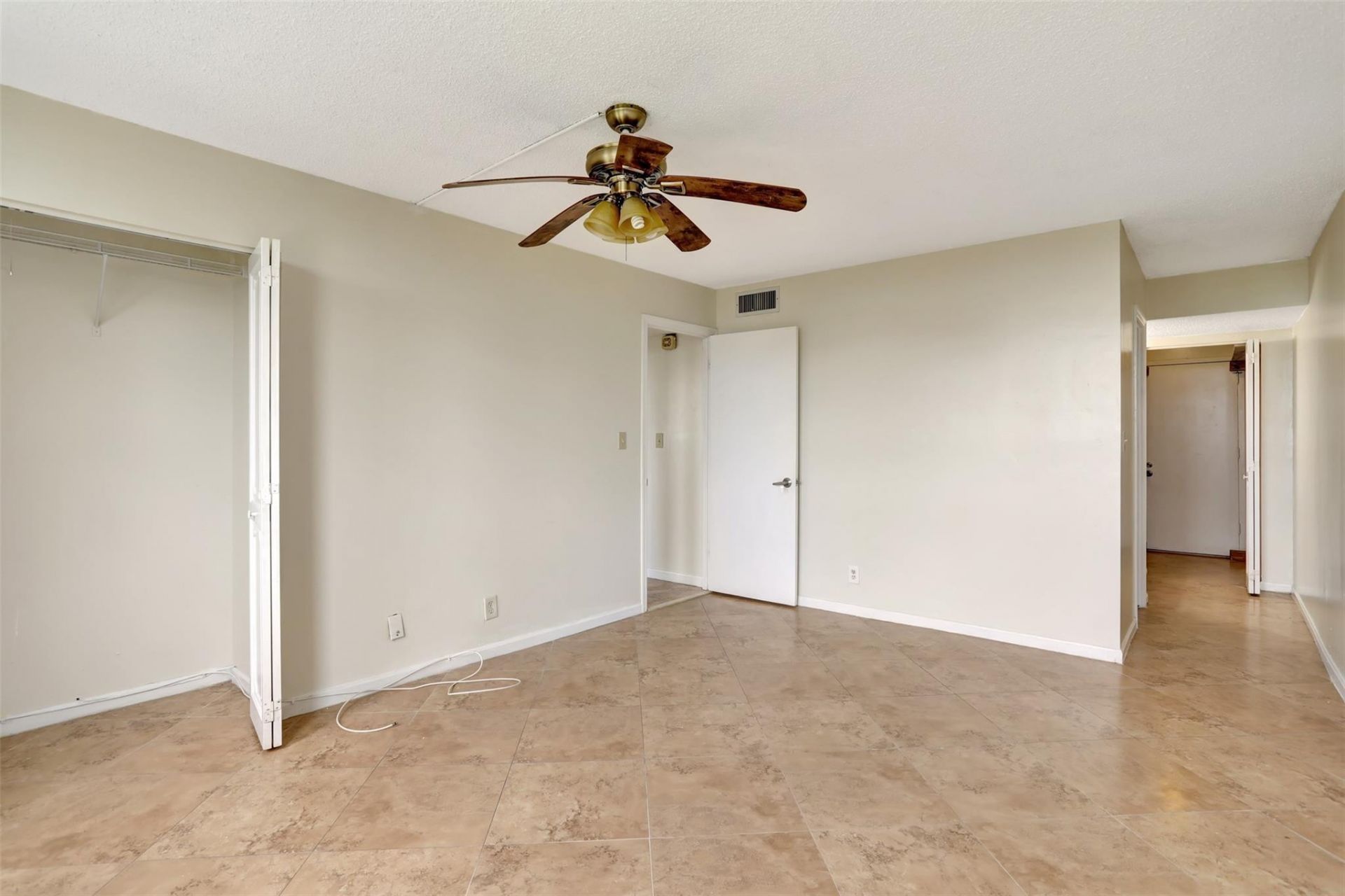 6921 Environ Boulevard, Unit 6o, Lauderhill, FL 33319 Photo