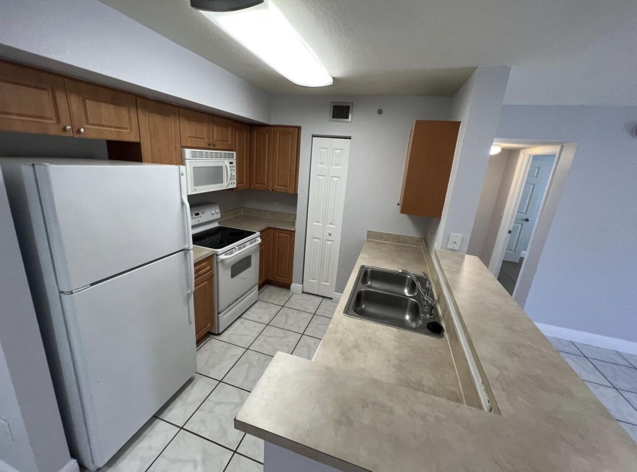 6769 Heritage Grande, Unit 2103, Boynton Beach, FL 33437 Photo