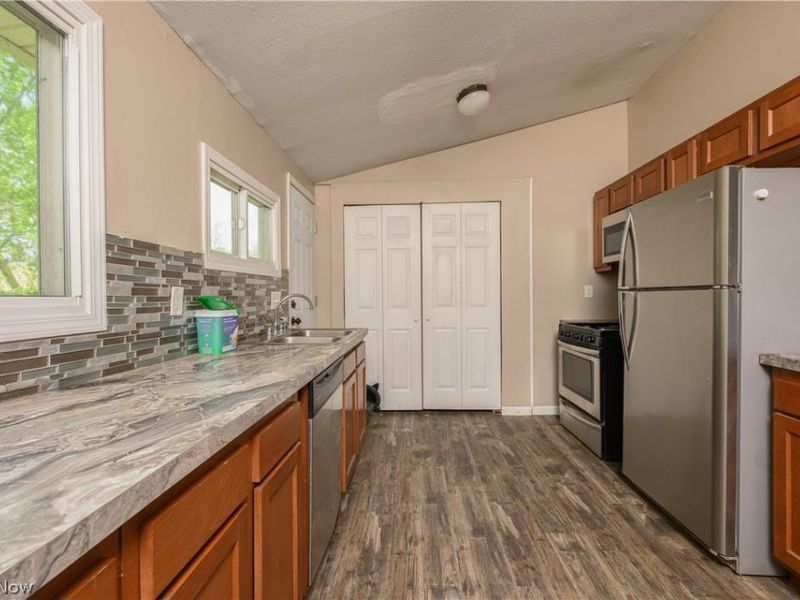 2889 Polly Road, Ravenna, OH 44266 Photo 7