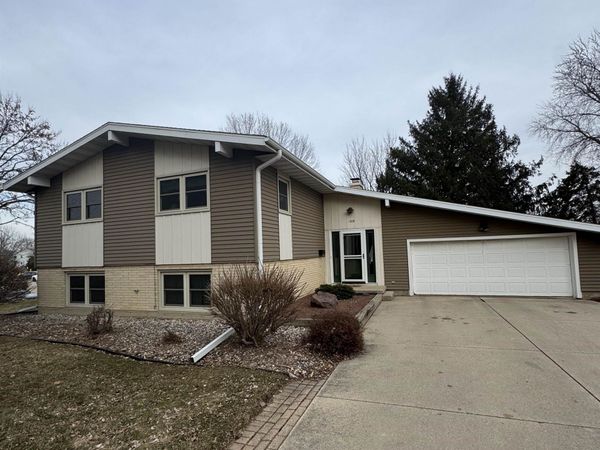1309 Kuhle Drive, Sun Prairie, WI 53590