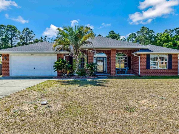 7121 Woodside Rd, Pensacola, FL 32526
