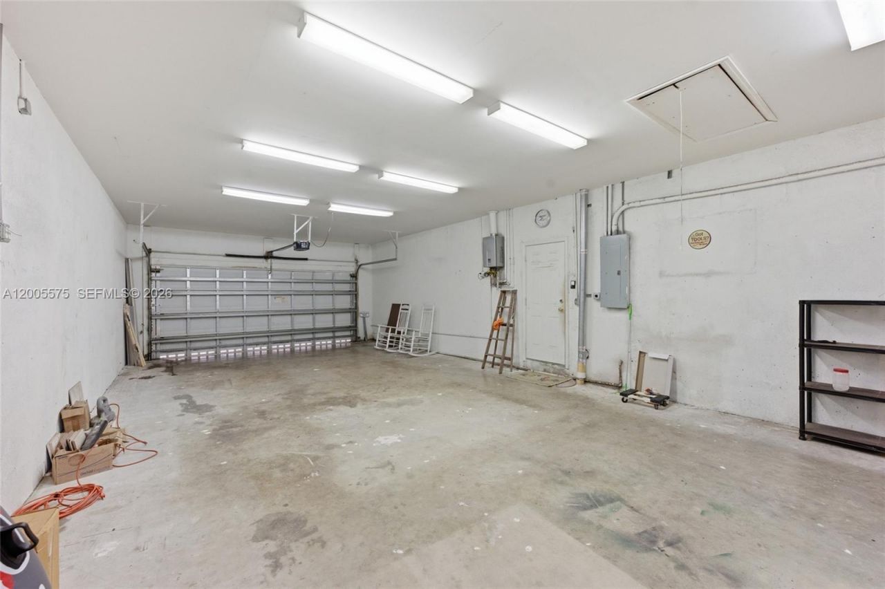 4361 NE 13th Ter , Oakland Park, FL 33334 Photo