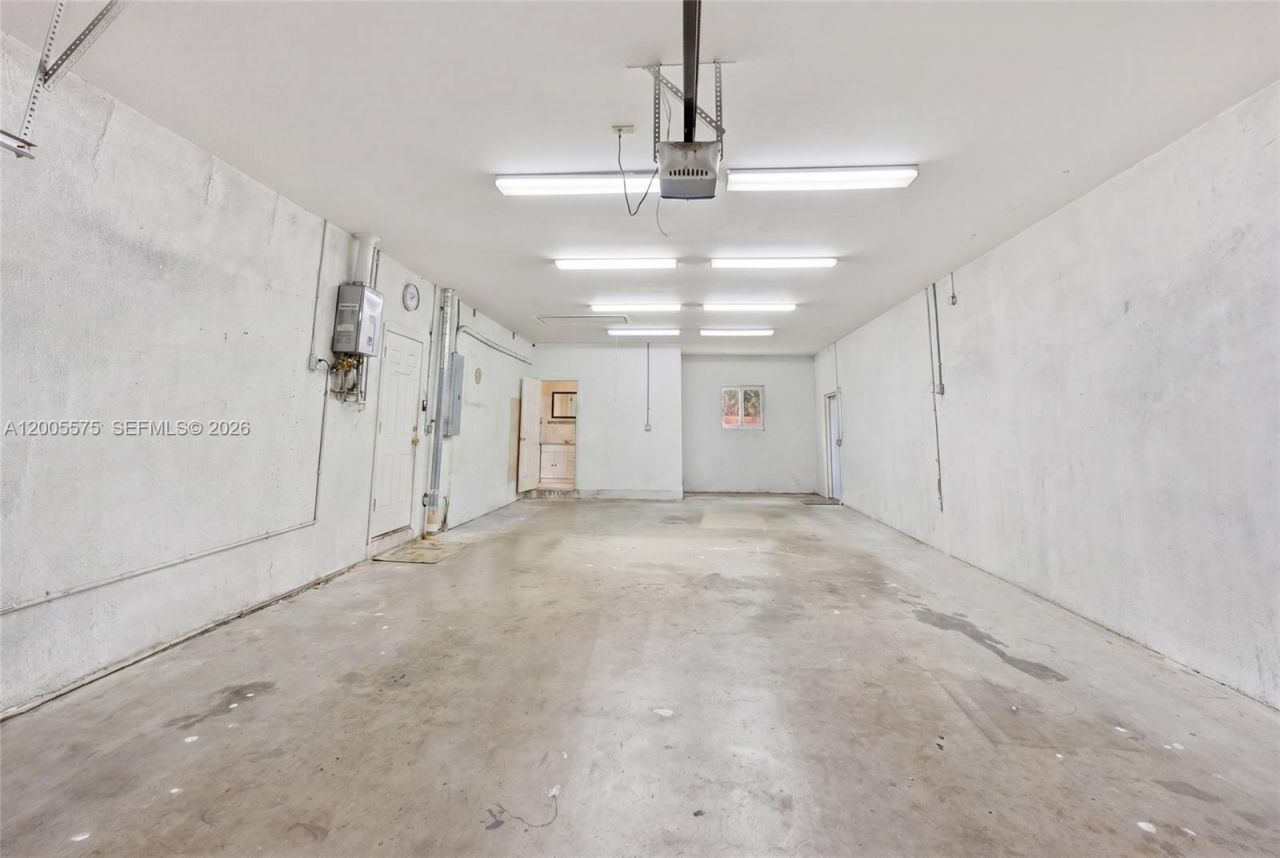 4361 NE 13th Ter , Oakland Park, FL 33334 Photo