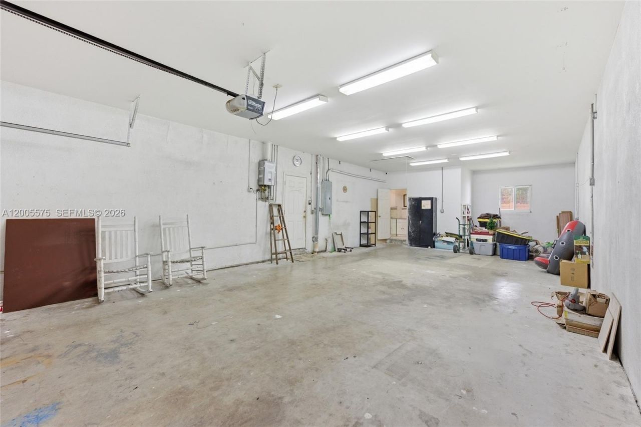 4361 NE 13th Ter , Oakland Park, FL 33334 Photo