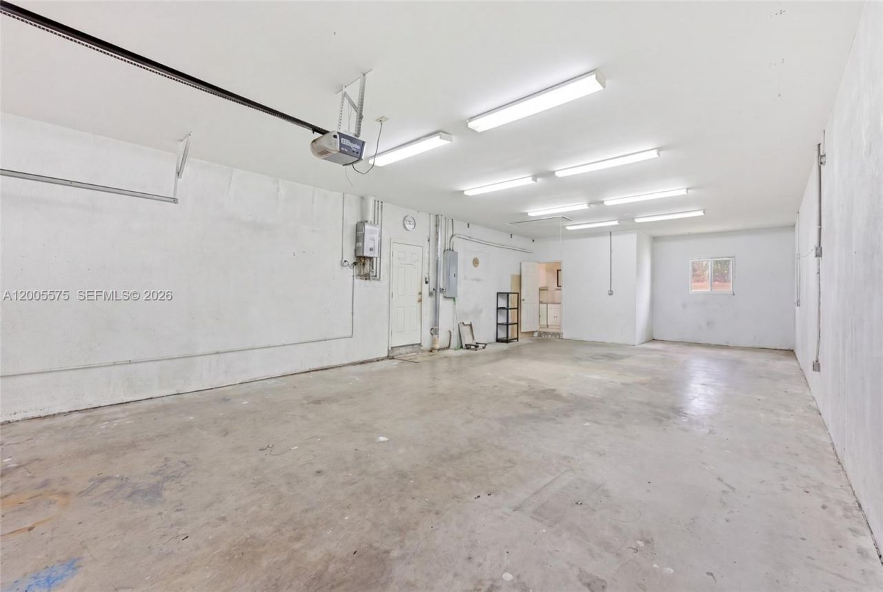 4361 NE 13th Ter , Oakland Park, FL 33334 Photo