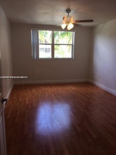 8205 Lake Dr , Unit 204, Doral, FL 33166 Photo