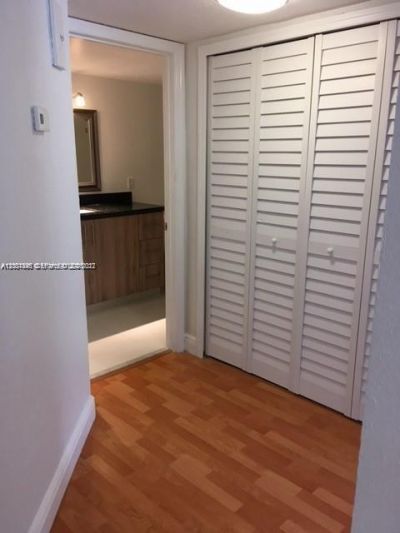 8205 Lake Dr , Unit 204, Doral, FL 33166 Photo