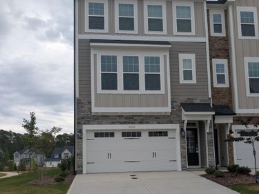 10058 Secluded Garden Drive, Apex, NC 27523
