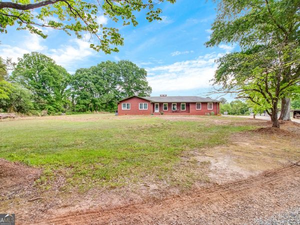 127 N Akins Bridge Road, Eastanollee, GA 30538