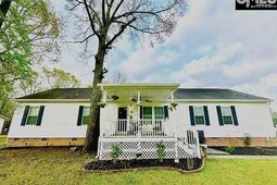 129 Newfield Circle  photo 4