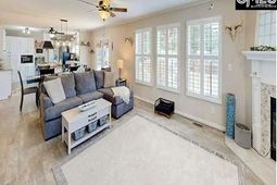 129 Newfield Circle  photo 4