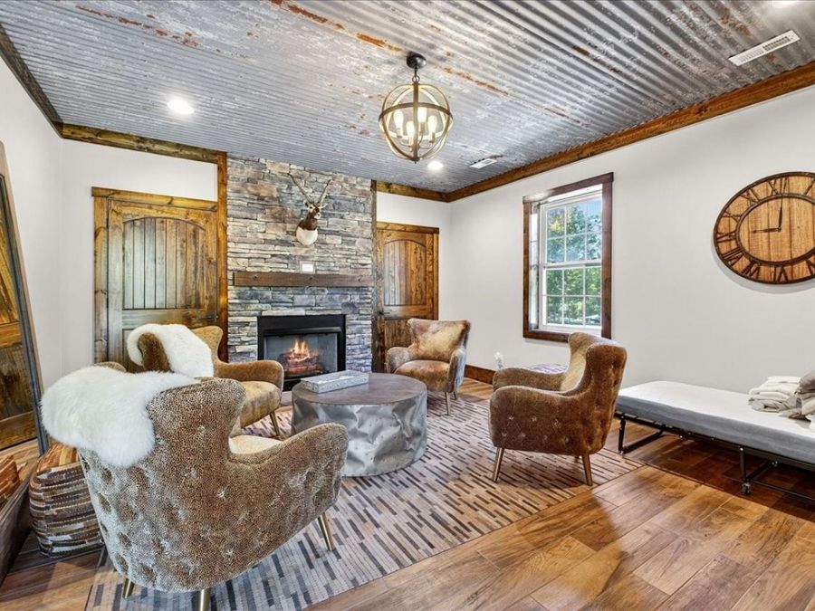 Property Image 32