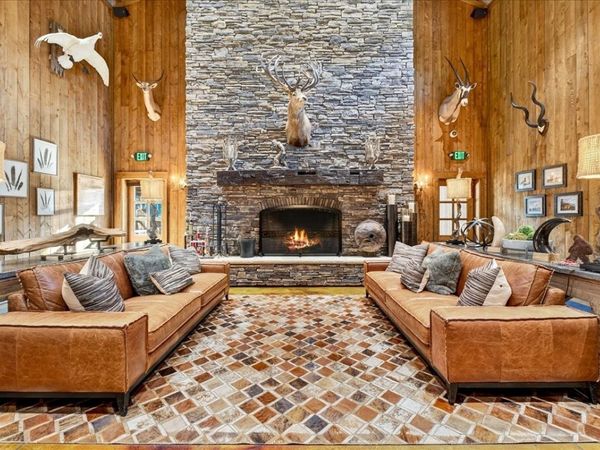 3975 Jarman Hollow Rd , Palmyra, TN 37142