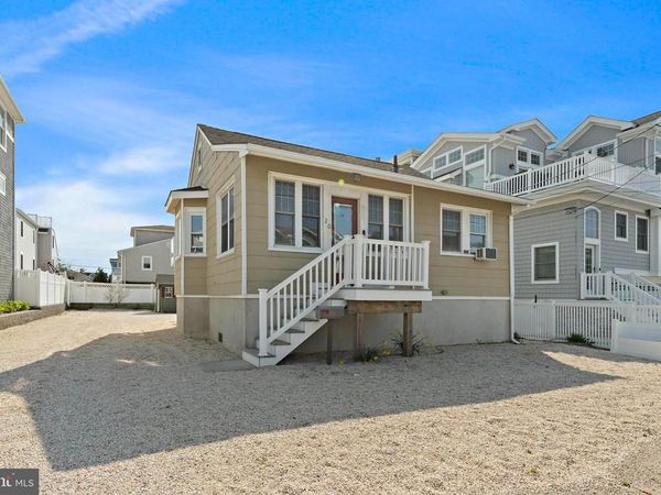 20 E SELFRIDGE , LONG BEACH TOWNSHIP, NJ 08008