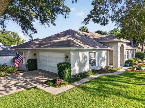 605 SANDLAKE COURT, MOUNT DORA, FL 32757