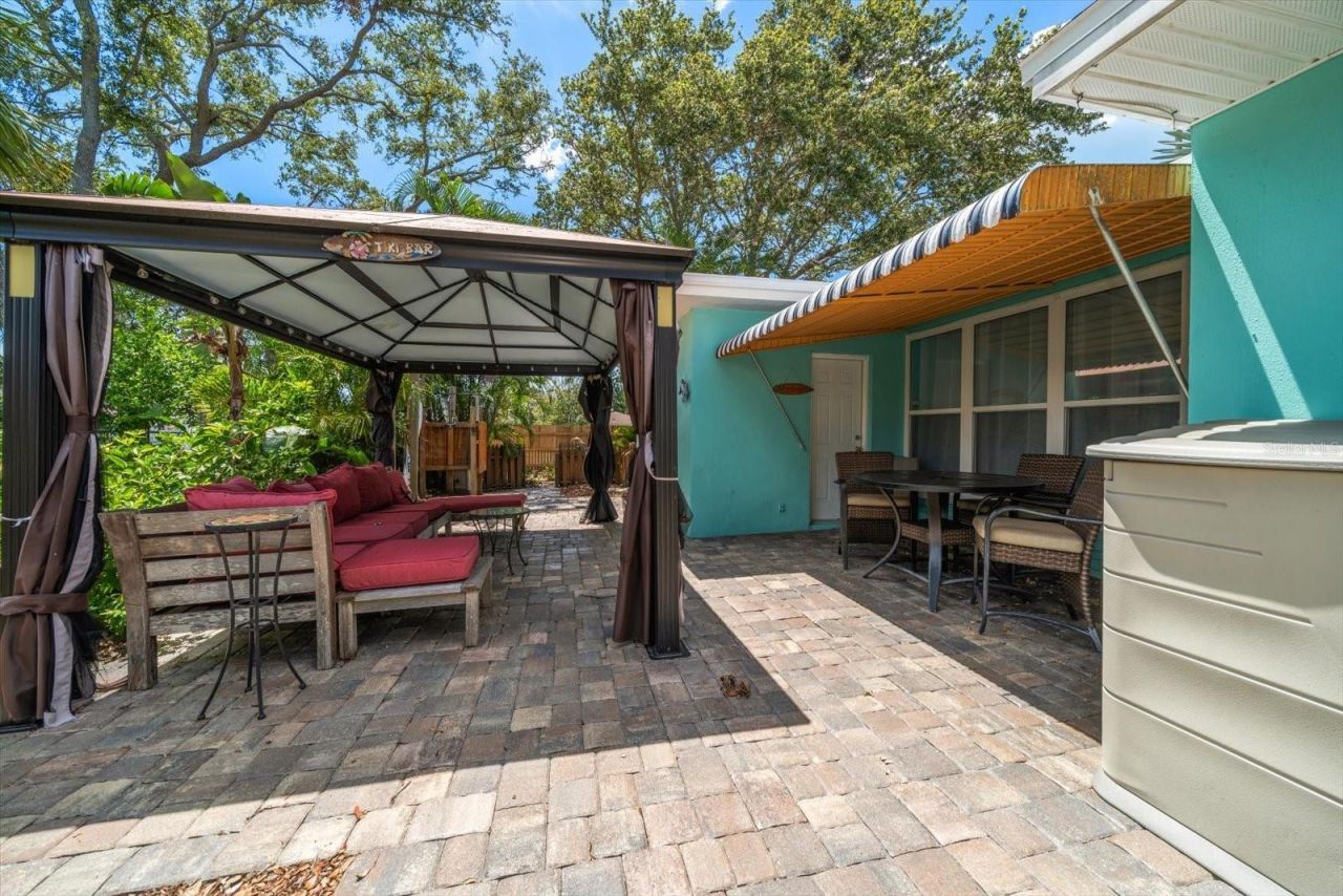 301 Cevera Drive , Dunedin, FL 34698 Photo