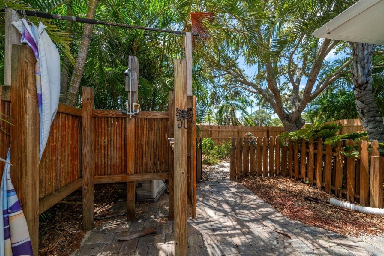 301 Cevera Drive , Dunedin, FL 34698 Photo