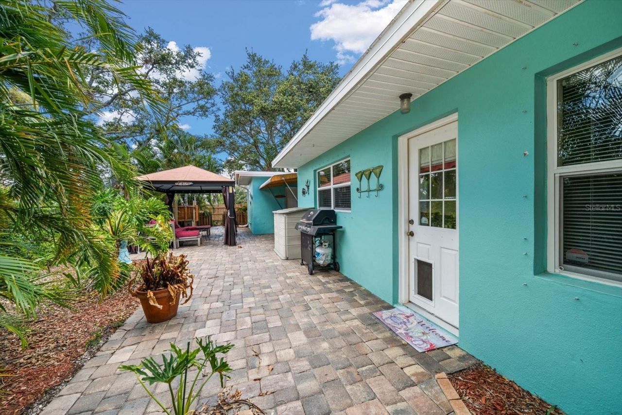 301 Cevera Drive , Dunedin, FL 34698 Photo