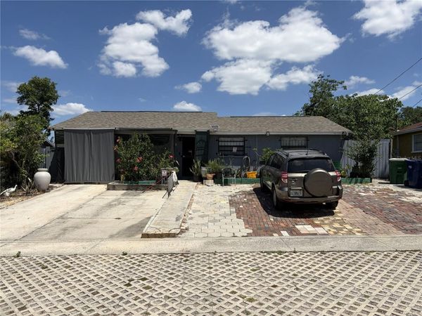 4802 E CURTIS STREET , TAMPA, FL 33610