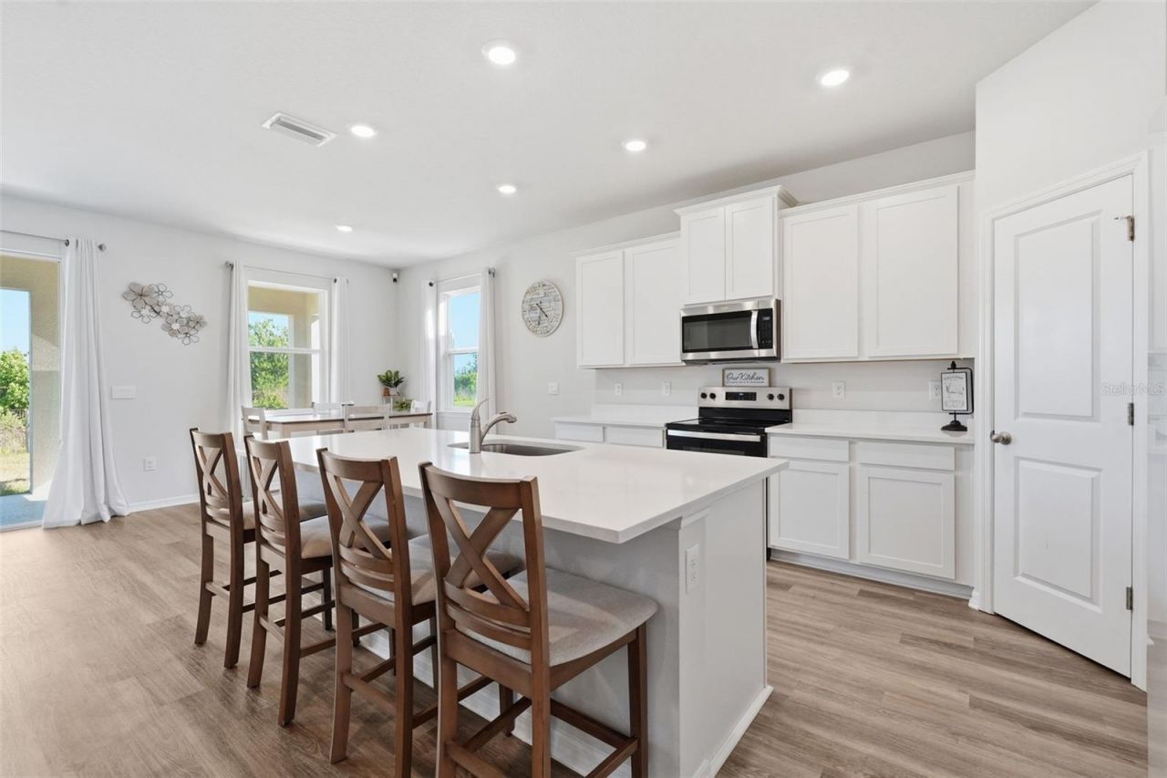 5640 Silver Moonlight Drive, Palmetto, FL 34221 Photo