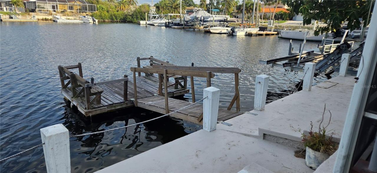 5308 Pilots Place , New Port Richey, FL 34652 Photo