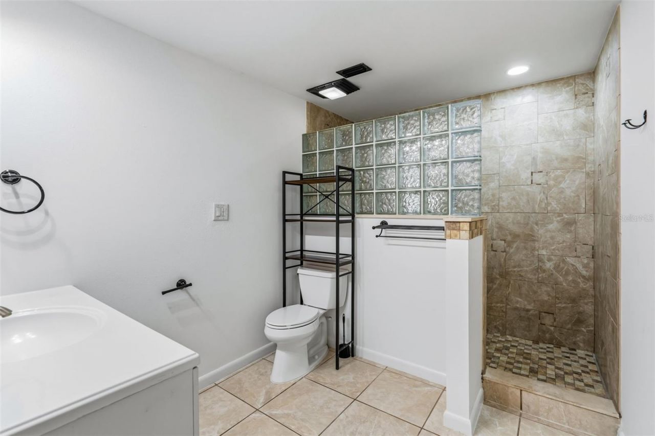 1606 NW 22nd Street, Gainesville, FL 32605 Photo