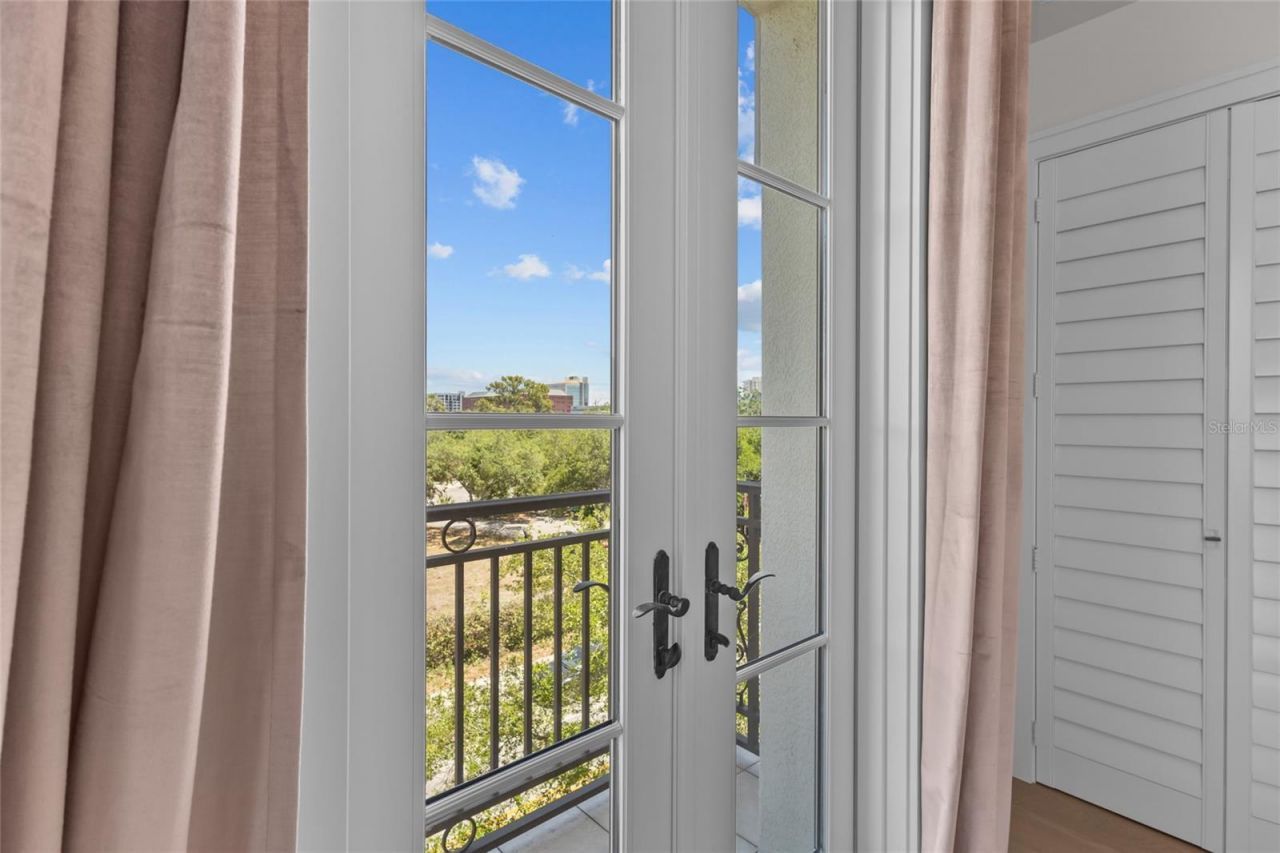 445 N Orange Avenue , Unit 309, Sarasota, FL 34236 Photo