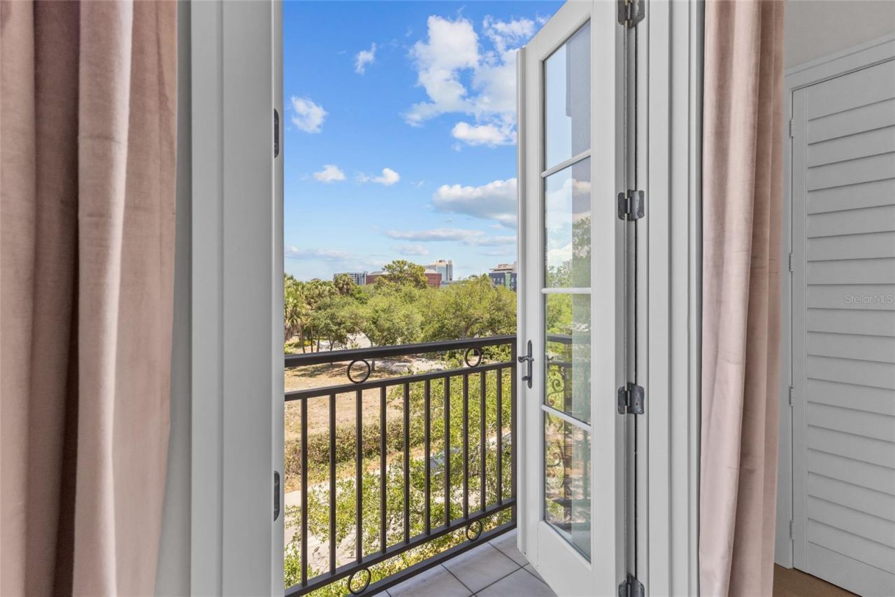 445 N Orange Avenue , Unit 309, Sarasota, FL 34236 Photo