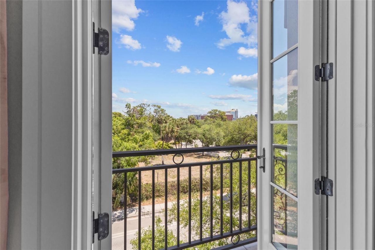 445 N Orange Avenue , Unit 309, Sarasota, FL 34236 Photo