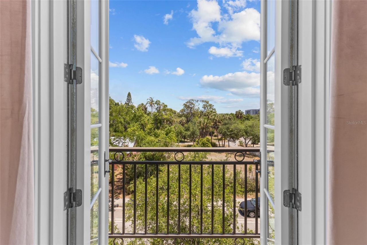 445 N Orange Avenue , Unit 309, Sarasota, FL 34236 Photo