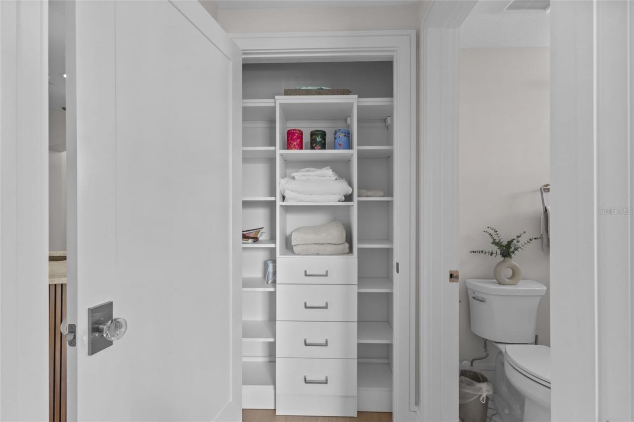 445 N Orange Avenue , Unit 309, Sarasota, FL 34236 Photo