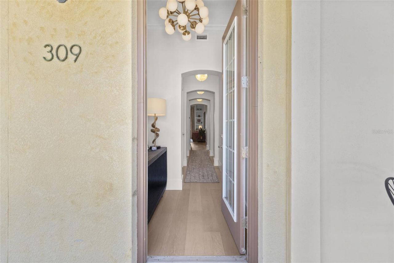 445 N Orange Avenue , Unit 309, Sarasota, FL 34236 Photo