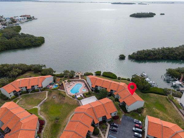 1515 PINELLAS BAYWAY S, Unit 14, TIERRA VERDE, FL 33715