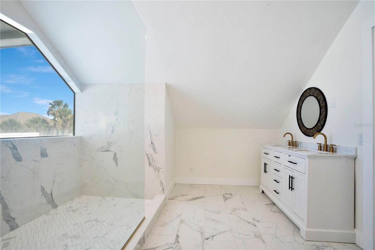 2117 Ocean Drive, New Smyrna Beach, FL 32169 Photo