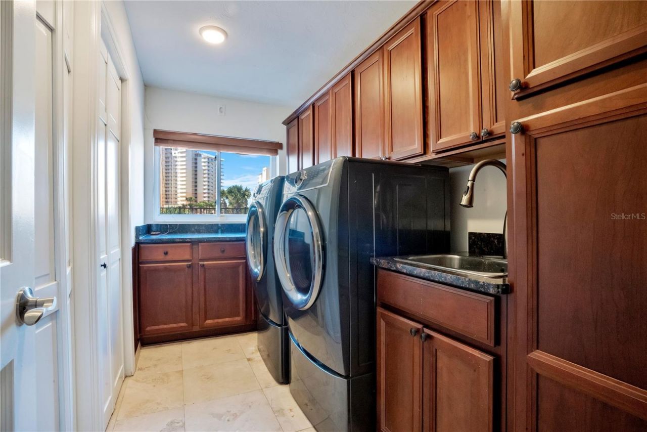 2117 Ocean Drive, New Smyrna Beach, FL 32169 Photo