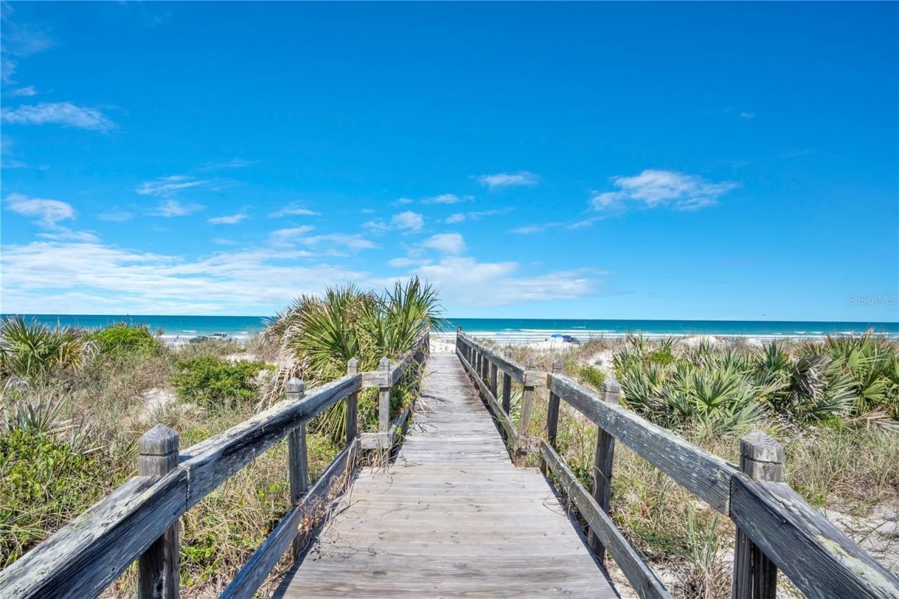 2117 Ocean Drive, New Smyrna Beach, FL 32169 Photo